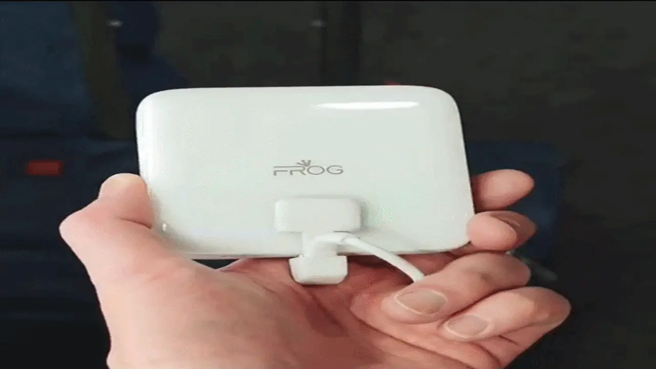 هاتف ذكي بابتكار فريد يدمج وحدة تحكم ألعاب في تصميم دوار مميز